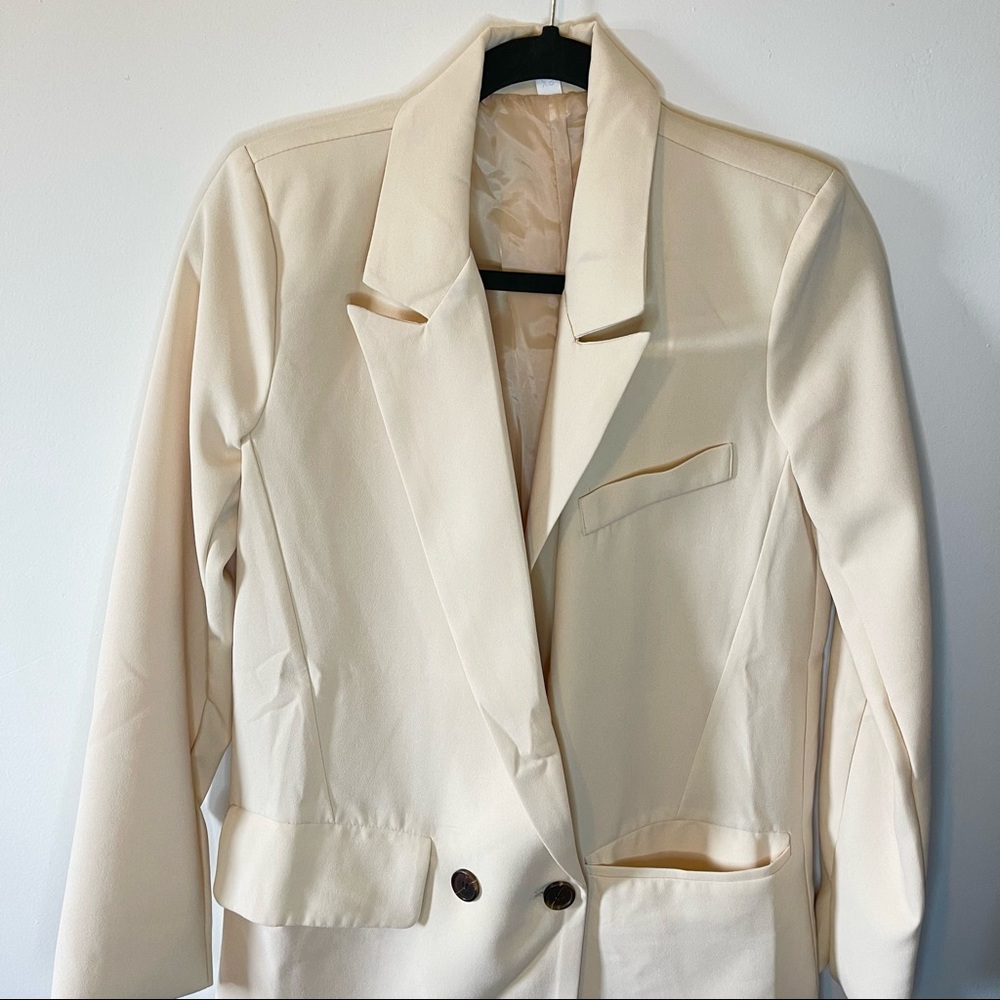 Beige/Cream Blazer